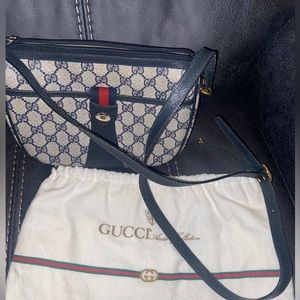 SOLDDDD. Authentic vintage Gucci crossbody